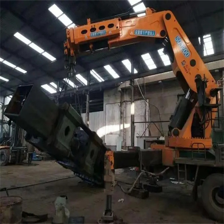 务川130吨折臂吊车出租吊机租赁附近电话